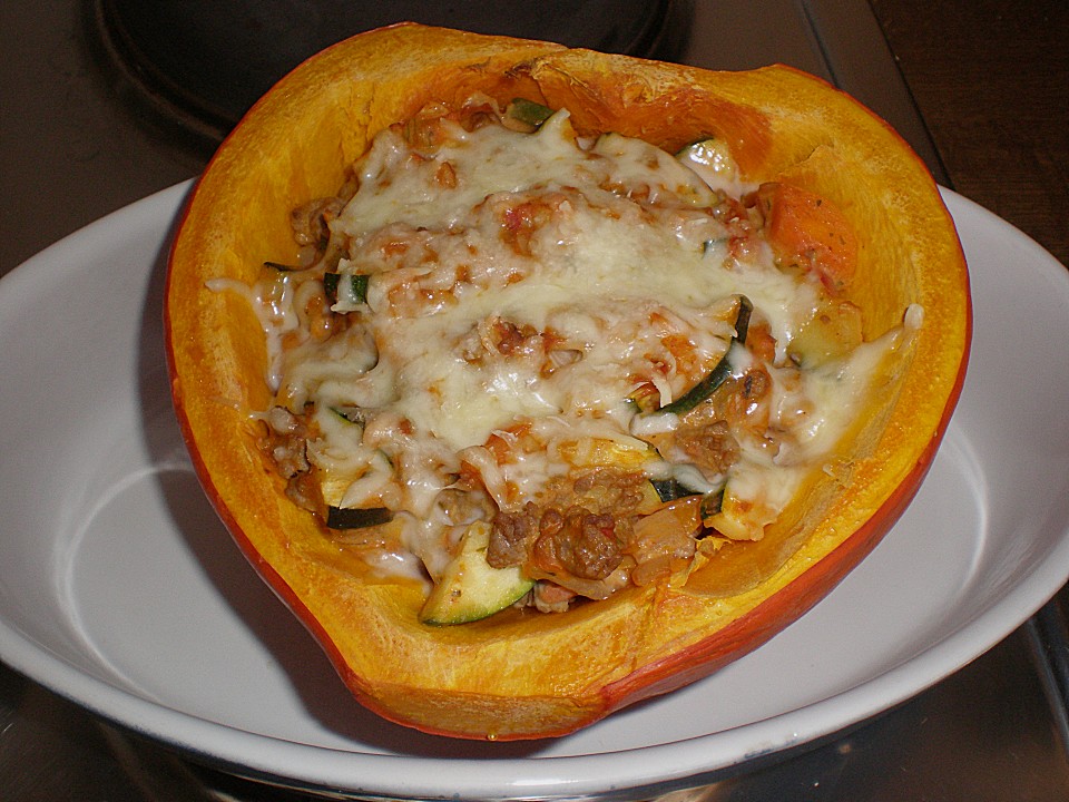 Herzhaft gefüllter Hokkaido-Kürbis