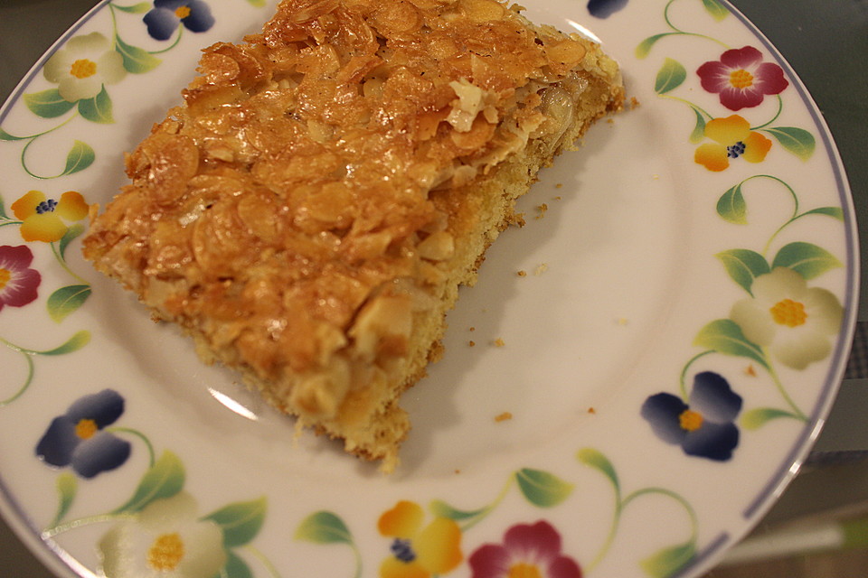 Bienenstich ohne Füllung