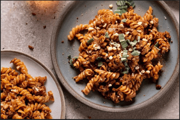 Walnuss-Pilz-Bolognese